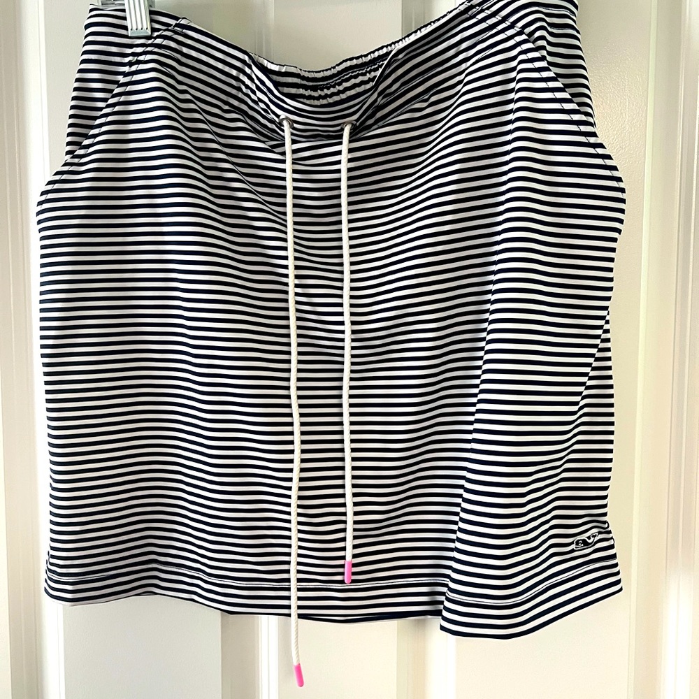 Vineyard vines skirt size medium